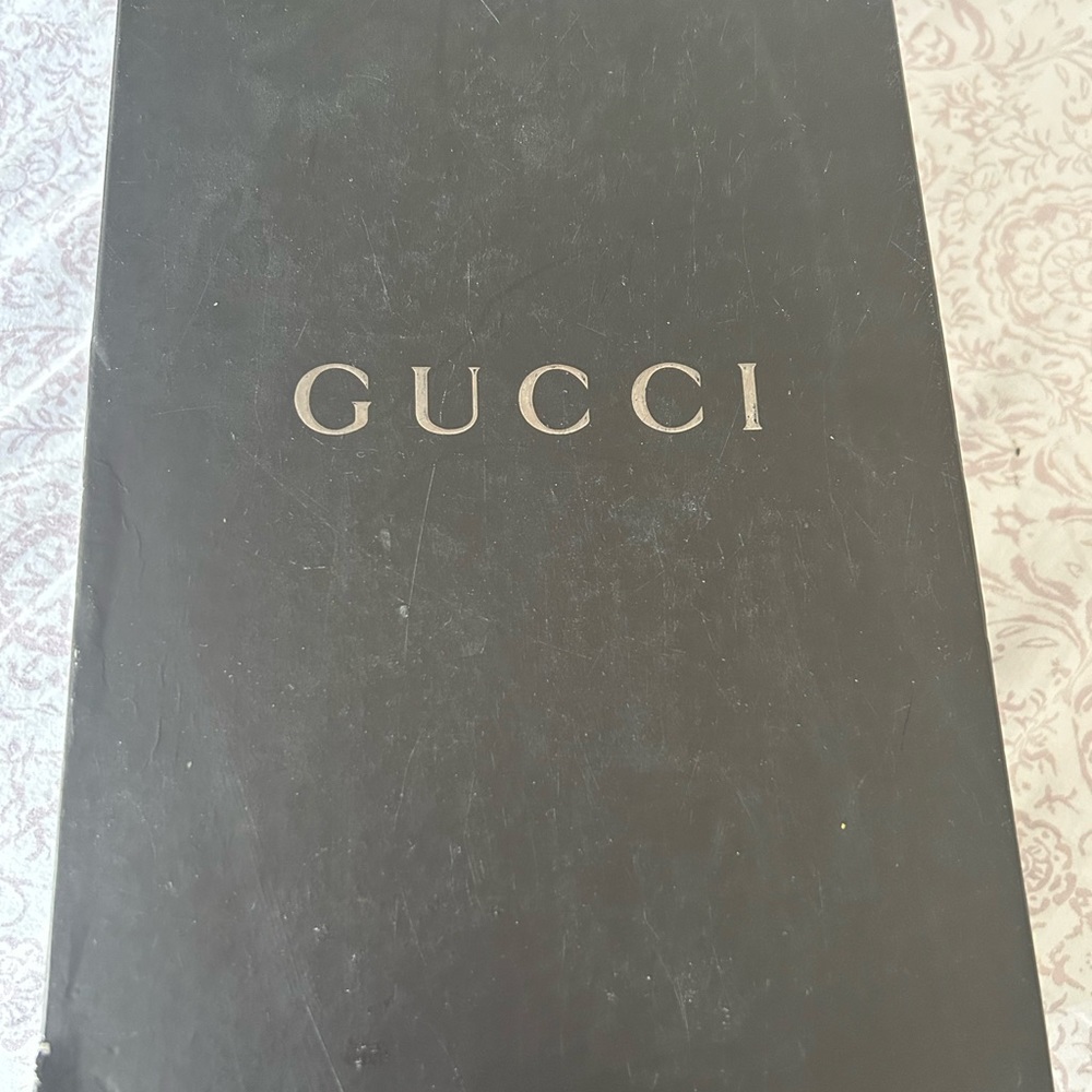 Men's Gucci shoes - Picture 4 of 5